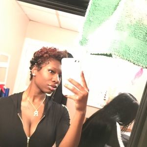 Meet your Posher, Raina